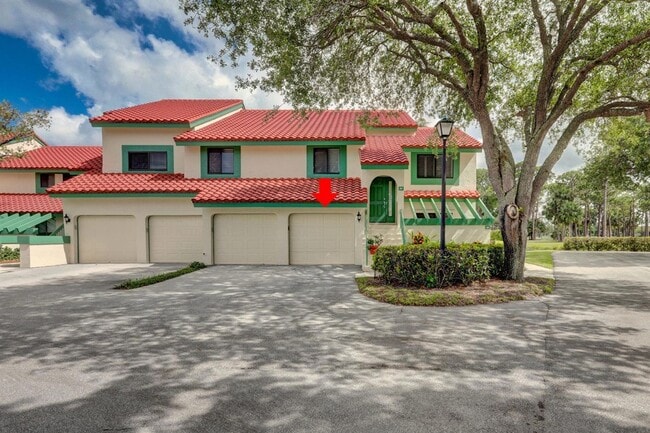 6 Lexington Ln E Unidad 0064