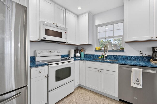 Photo - 1123 SE 2nd Ave