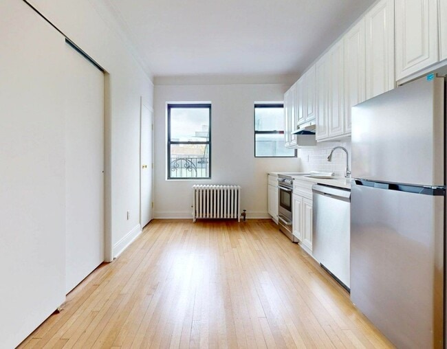 Photo - Carmine Street Unit 6A