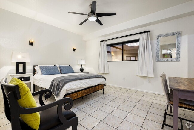 Building Photo - 255 S Avenida Caballeros Unit 302 Rental