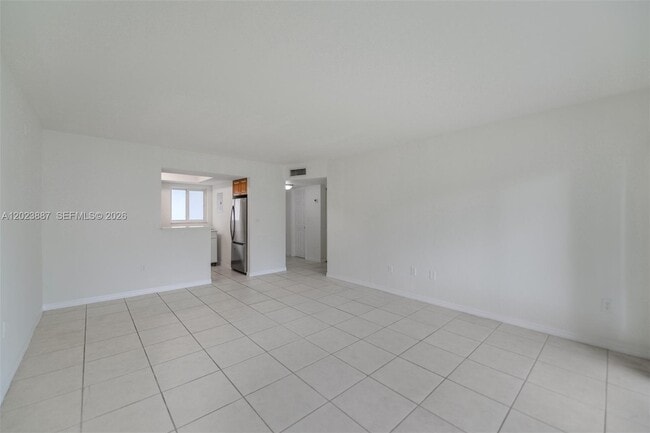 Photo - 7737 SW 88th St Unidad C312