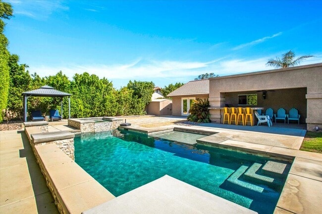 Photo - 78940 Runaway Bay Dr