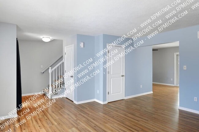 Photo - 4025 SE 25th St