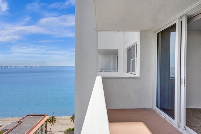 Photo - 3140 S Ocean Dr Unit 1909