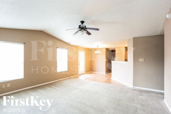 11657 Presidio Dr
