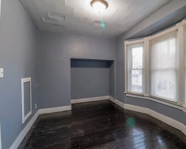 Photo - Spacious 3 Bedroom 1 Bath House Located Ne...