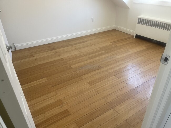 Photo - 658 W Broadway Unit 2nd Floor