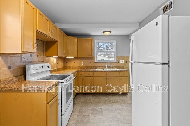 Photo - 2265 Grants Pkwy
