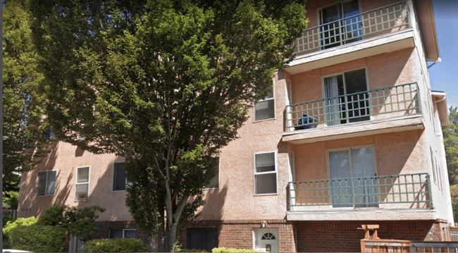 Echo Apartments
