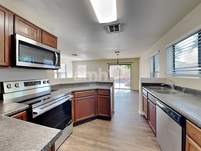 Photo - 9680 N 82nd Ln