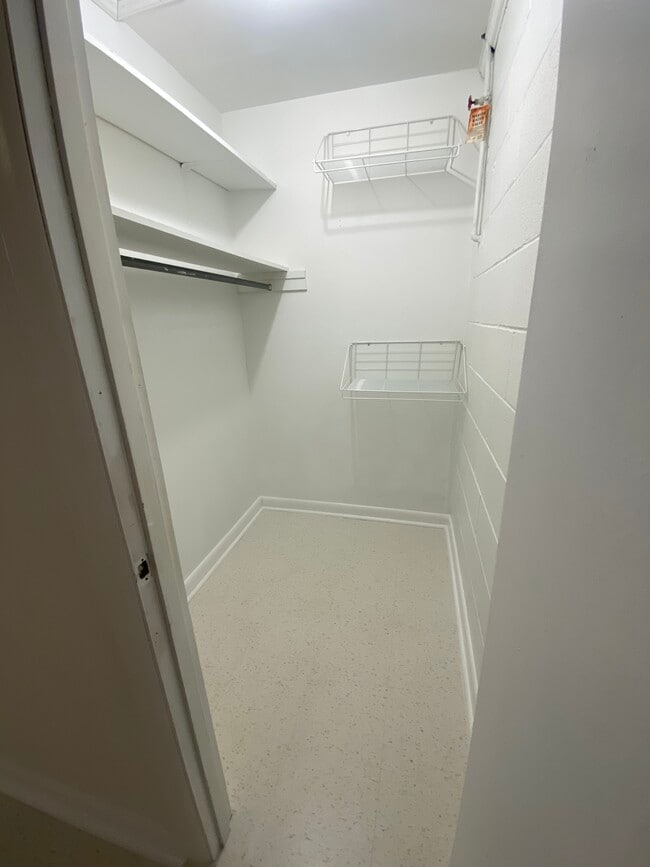 Photo - 206 Oleander Rd