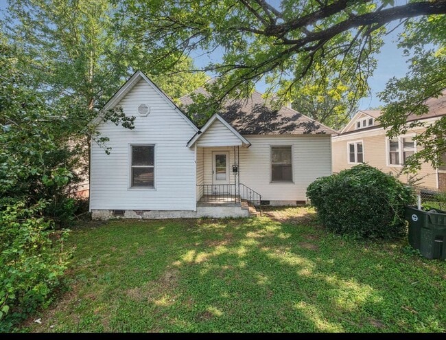 2303 Bailey Ave