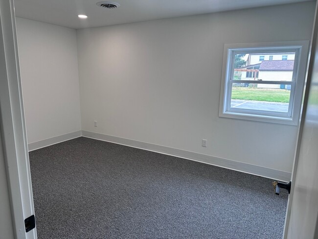 Photo - 6714 W Mequon Rd