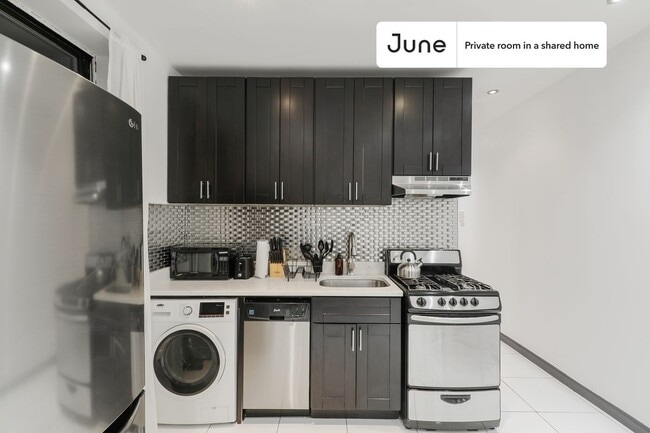 Room in Shared 3 bed/1 bath home in Upper West Side