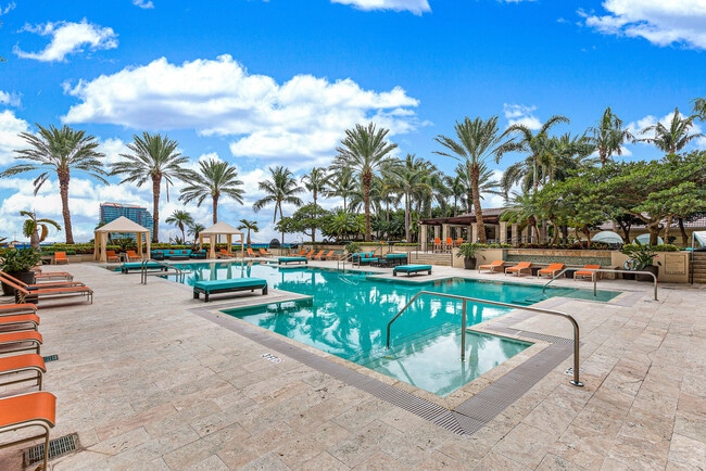 Photo - 550 Okeechobee Blvd Unit 1118