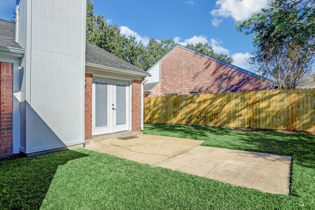 Photo - 5106 Spring Cir Dr