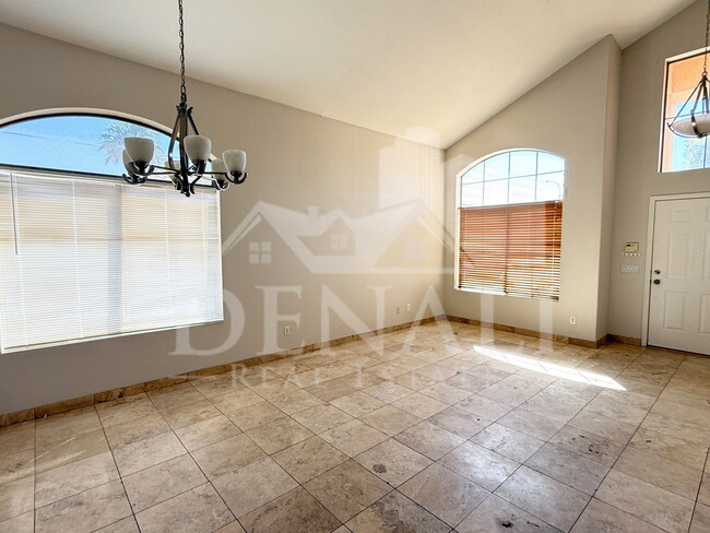 Photo - 1274 W Sparrow Ct