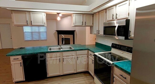 Photo - 8502 Starbrite Court