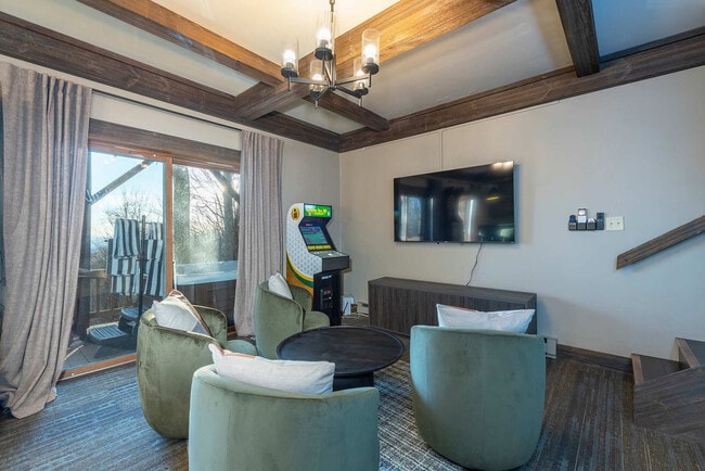 Photo - 637 Granny Lewis Ln Unit ID1250945P