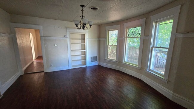 Photo - Spacious North Side Single Family Home