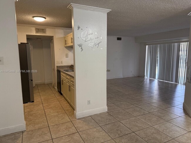 Photo - 15781 SW 106th Terrace Unidad 103