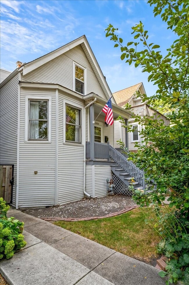 Photo - 3450 N Hamlin Ave