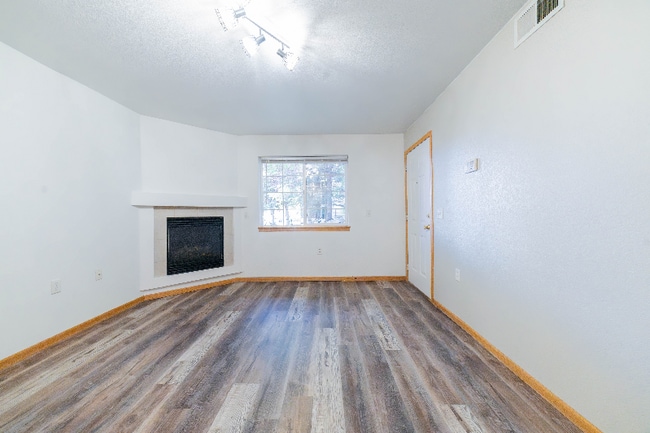 Photo - 1221 University Ave Unidad C104