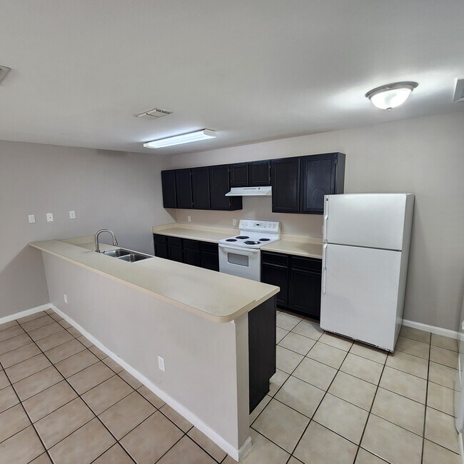 Deer Park Apartments - 1407