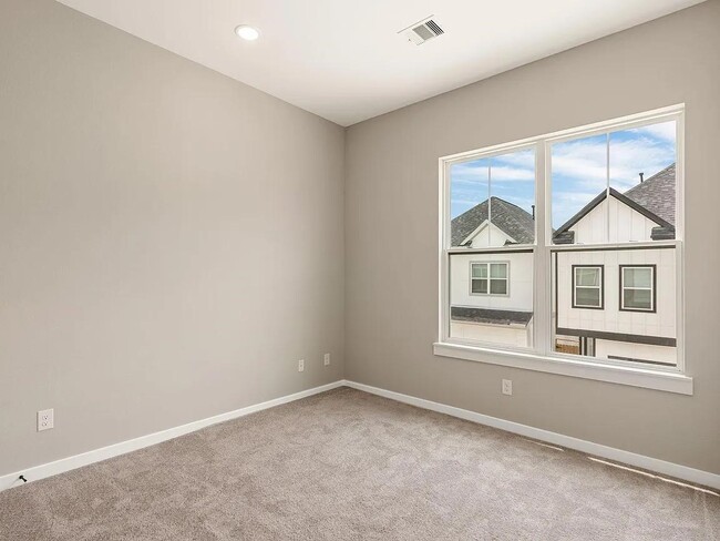 Photo - 6712 Parker Oaks Ln
