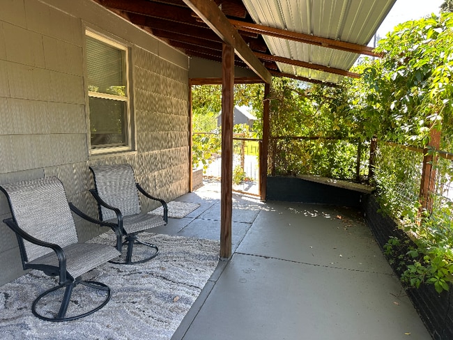 Photo - 1113 W Main St