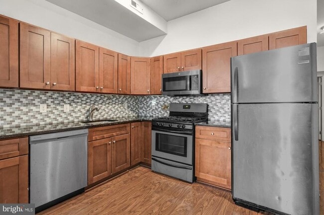 Building Photo - 1631 W Girard Ave Unit 2