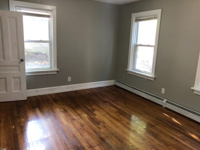 Photo - 34 Miller Ave