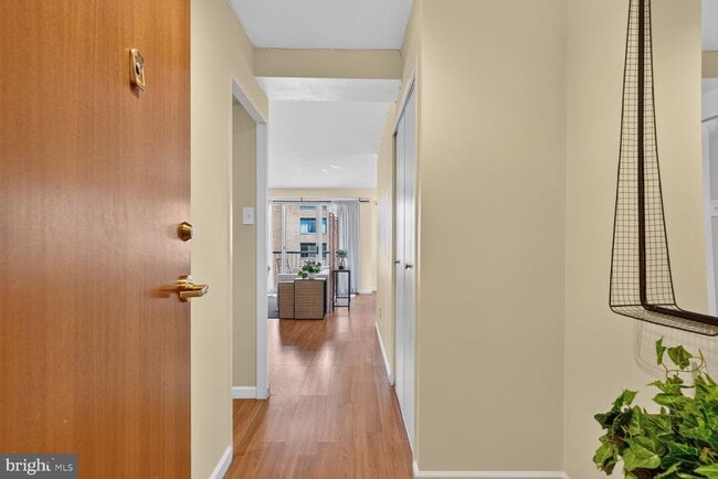 Photo - 730 24th St NW Unit 512