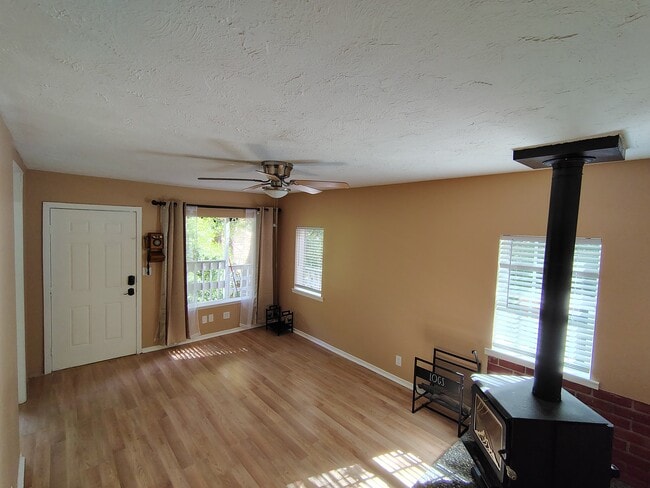 Photo - 267 CA-138 Unidad Upper