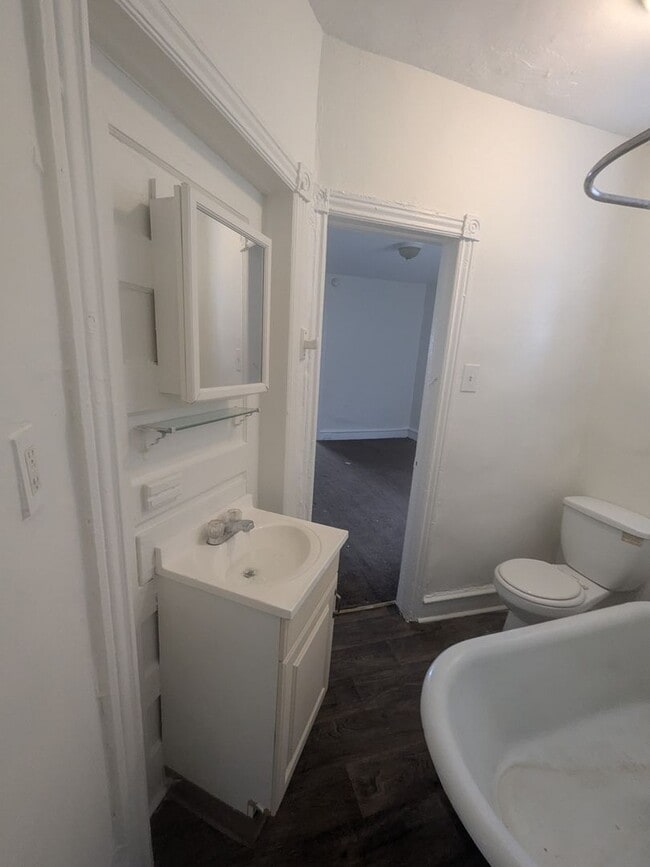 Photo - 218 N 54th St Unit 3rd Fl.