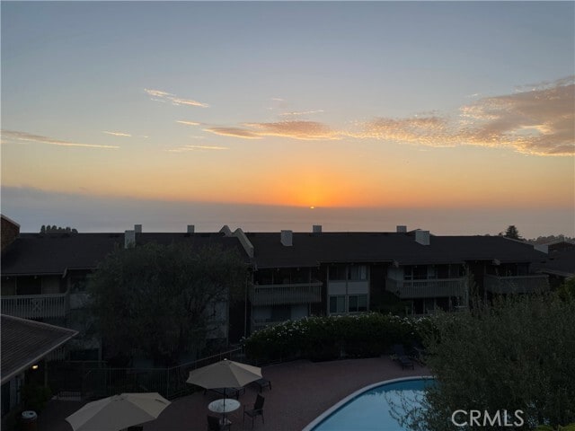 Building Photo - 6542 Ocean Crest Dr
