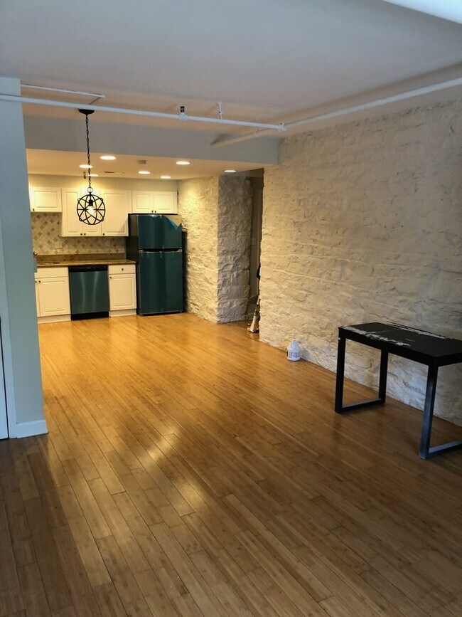Photo - 400 McCarthy Rd Unit 102