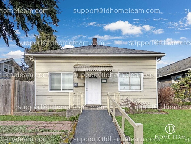 Building Photo - "Charming 4-Bed Tacoma Home with Granite Elegance & Ample Space!"