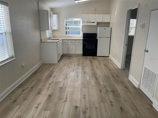 Photo - 2612 Coolidge Ave