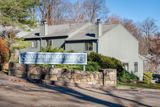 Building Photo - 123 Old Belden Hill Rd Unit APT 15