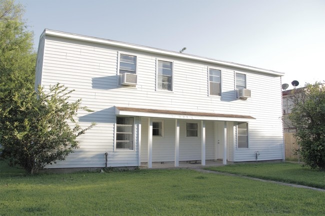 Building Photo - 1207 4th Ave N