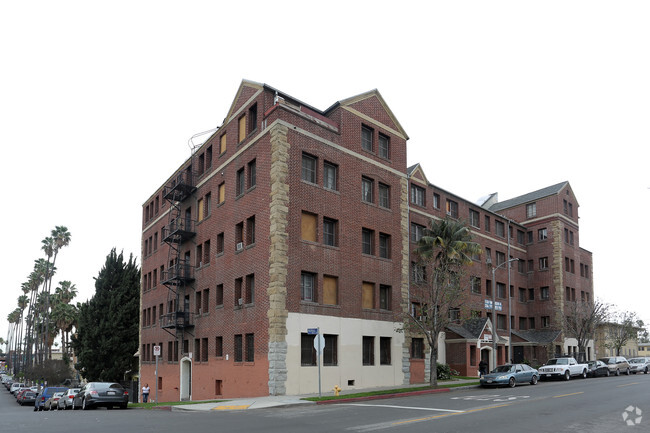 Building Photo - 2700 San Marino St Rental