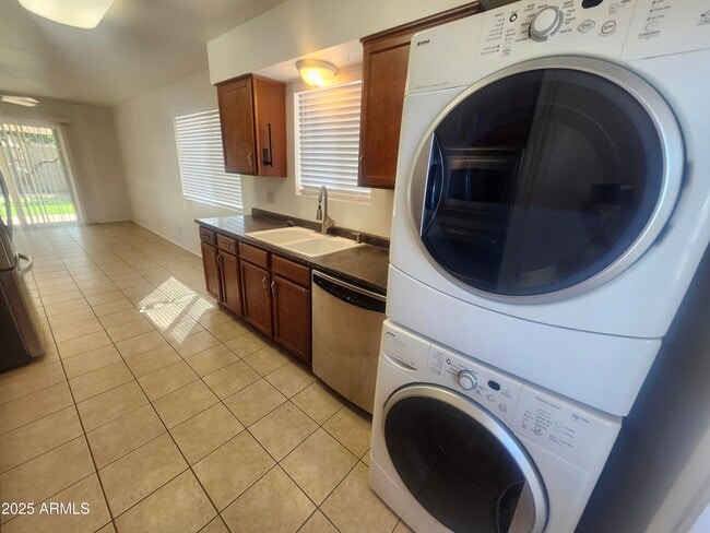 Photo - 6401 E Parkview Dr