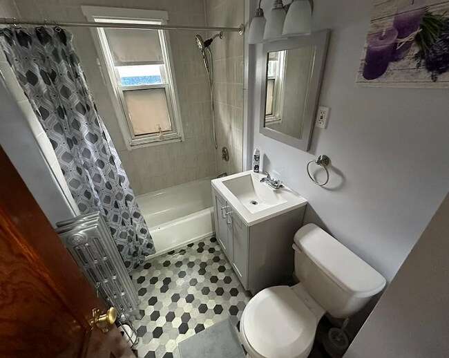 Photo - 55 Gordon Ave Unit 2