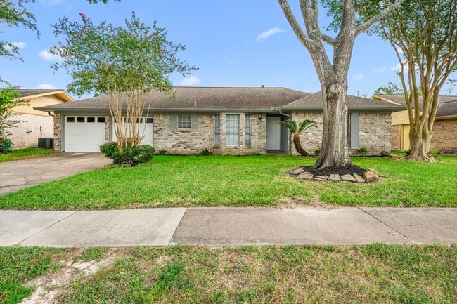 Photo - 1923 Winding Creek Dr