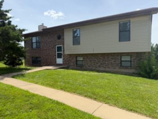 Building Photo - 20380 Simmons Rd