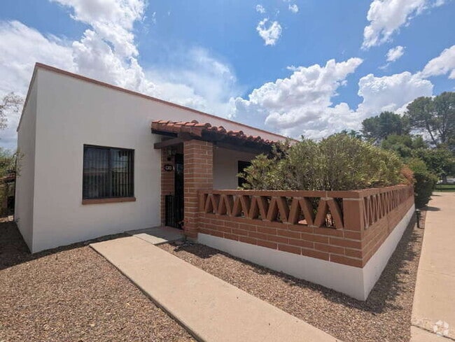 Building Photo - Green Valley Villa West Townhomes (55+ Com...