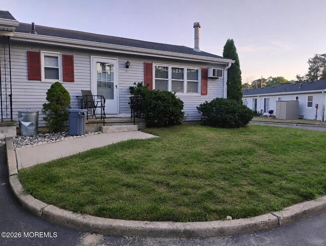 14 Primrose Ln Unit D