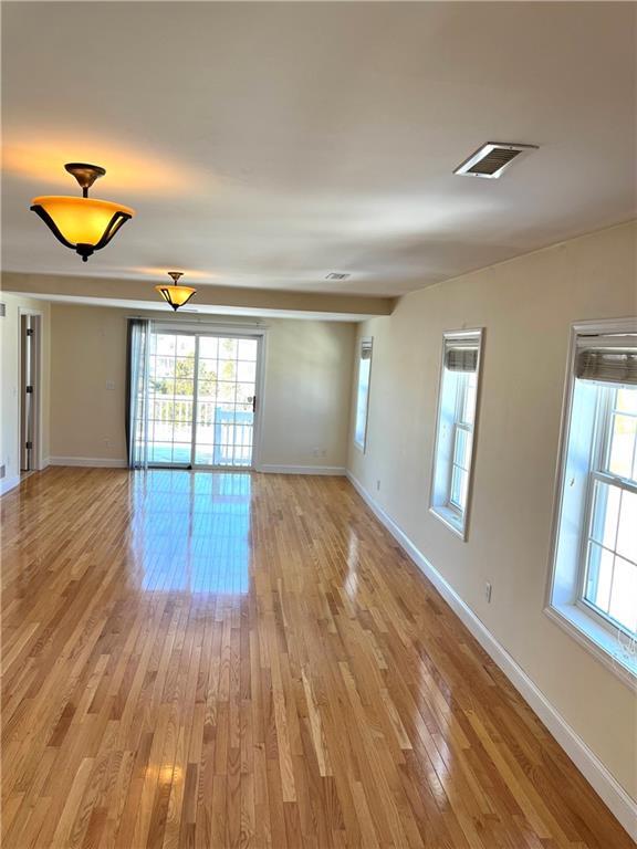 Photo - 31 Garfield Ave Unit 2