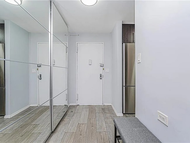 Building Photo - 458 Neptune Ave Unit 3M